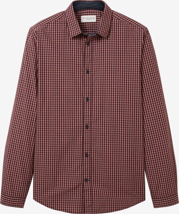 Coupe regular Chemise TOM TAILOR en rouge : devant