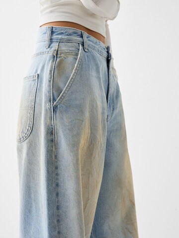 Bershka Wide leg Jeans in Blauw