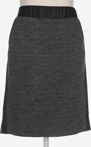 COMMA Skirt in M in Grey: front