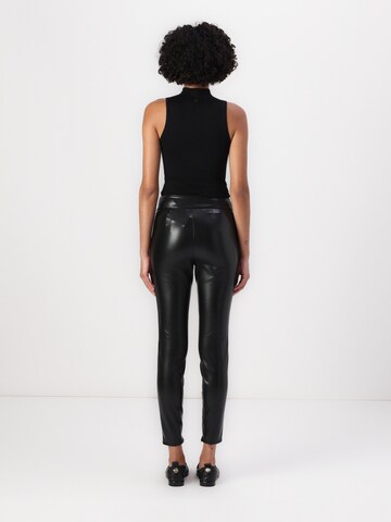 GUESS Skinny Legíny 'PRESCILLA' - Čierna