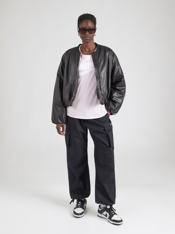 Nike Sportswear Скинни Футболка 'Essential' в Ярко-розовый