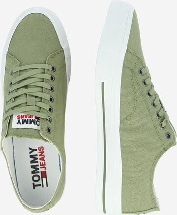 Tommy Jeans Sneakers in Green