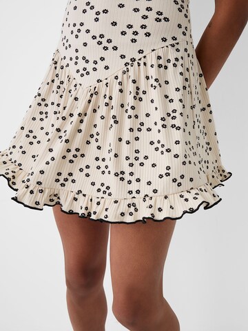 Bershka Kleid in Weiß