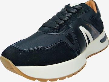 Baskets basses Alexander Smith en noir : devant