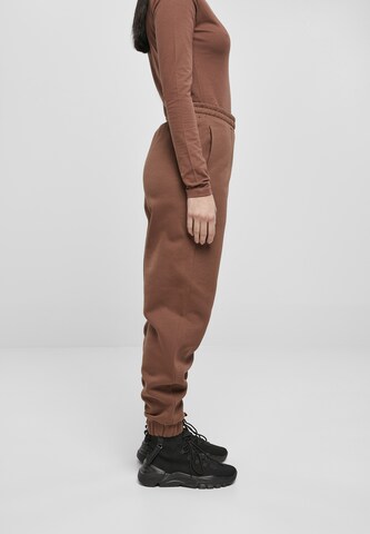 Urban Classics Tapered Pants in Brown