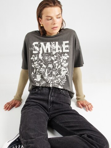 QS T-Shirt in Grau: Vorderseite