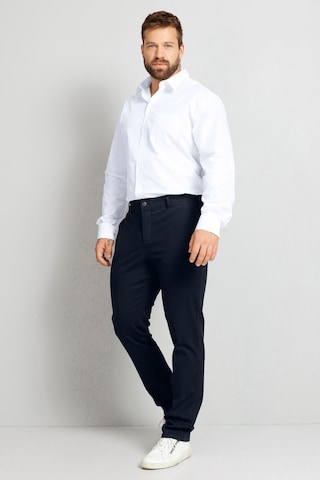 Coupe slim Pantalon chino Boston Park en bleu