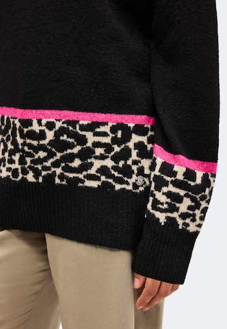 Pullover 'So44phi' di ZABAIONE in nero: lato