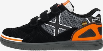 MUNICH Sneakers 'Klittenband Laag' in Grey: front