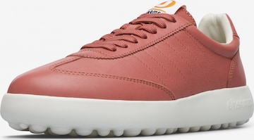 Baskets basses CAMPER en rouge : devant