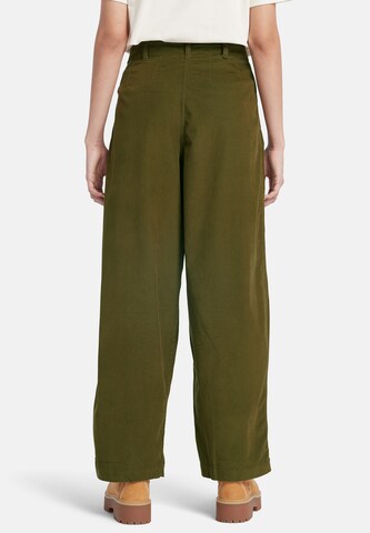 TIMBERLAND Широки крачоли Панталон 'Needle Corduroy Wide Leg Pant' в зелено