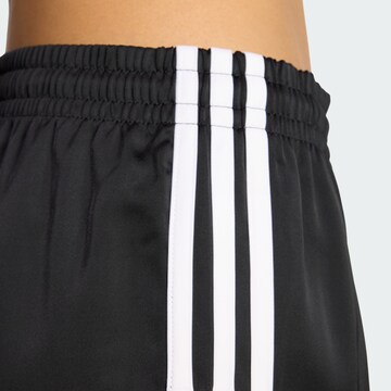 Loosefit Pantalon 'Sprinter' ADIDAS ORIGINALS en noir