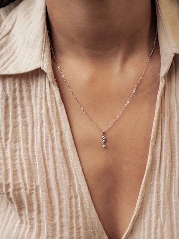 Collana 'Mermaid Charm' di Hey Happiness in argento: frontale