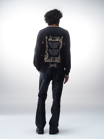 Luka Sabbat for ABOUT YOU T-shirt 'Mika' i svart