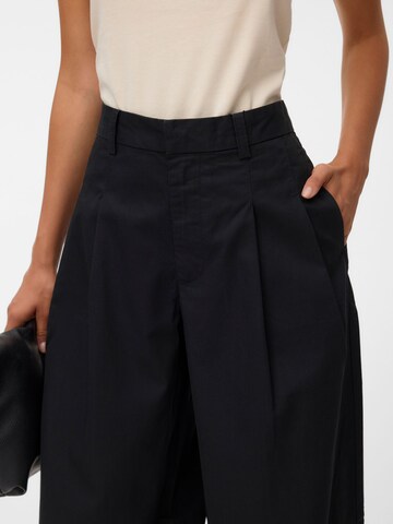 Wide leg Pantaloni con pieghe 'VMNova' di VERO MODA in nero