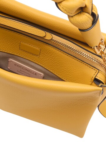 Borsa a mano 'COCCINELLE DOUBLE BOHEME S' di Coccinelle in giallo