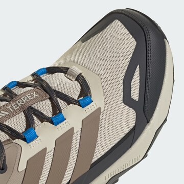 Chaussure basse 'Skychaser Ax5' ADIDAS TERREX en beige