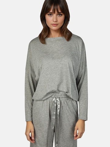 Myjama Pyjamashirt `Cami`,  für gemütliche Nächte oder entspannte Stunden zu Hause in Grau: Vorderseite