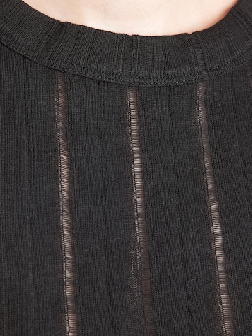 Sisley Top w kolorze czarny