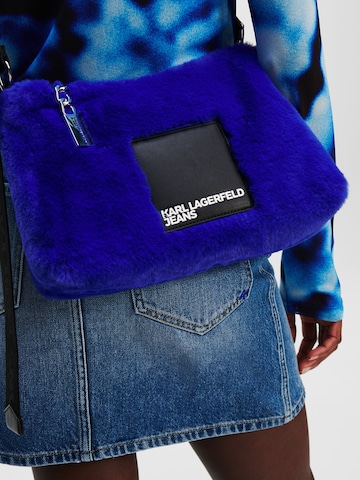 KARL LAGERFELD JEANS Чанта с презрамки в синьо