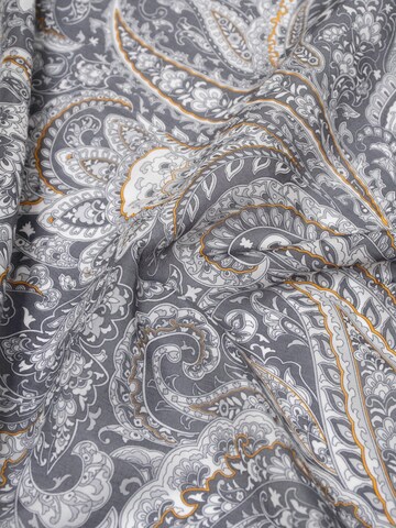 MayTree Sjaal 'Seidentuch mit Baumwolle' in Grijs