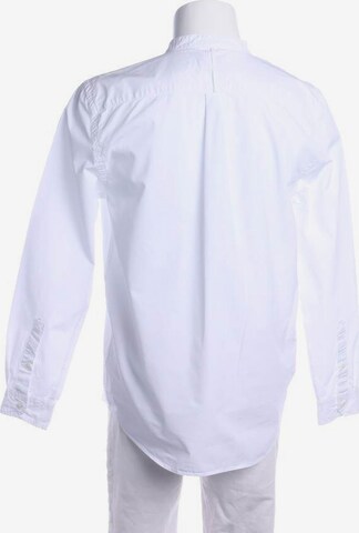 Closed Button Up Shirt in L in White