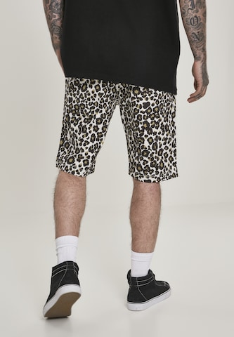 Urban Classics Regular Shorts in Mischfarben