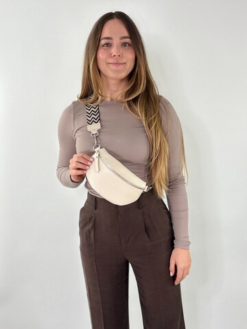 lePelou Fanny Pack 'THEA small' in Beige: front