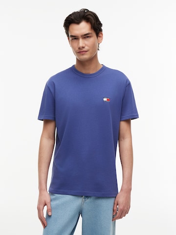 Tommy Jeans Тениска в синьо: отпред