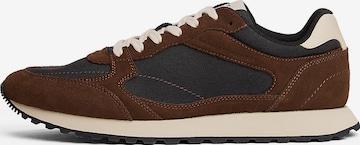 TOMMY HILFIGER Sneakers in Brown: front