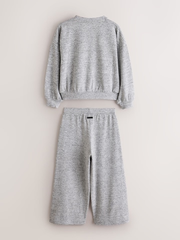 smALLSAINTS Set in Grau