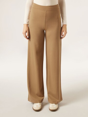 CALZEDONIA Flared Pants in Brown: front