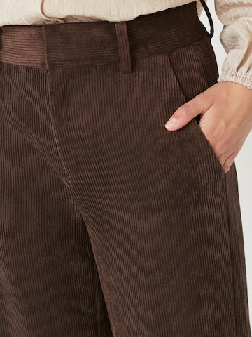Loosefit Pantalon 'Daisy' co'couture en marron