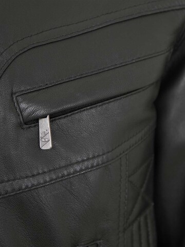 Jilani Between-Season Jacket '1489' in Black