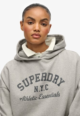 Sweat-shirt 'Athletic Essentials' Superdry en gris