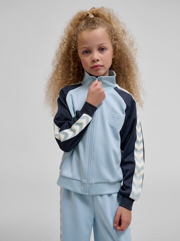 Hummel Sweatvest in Blauw: voorkant
