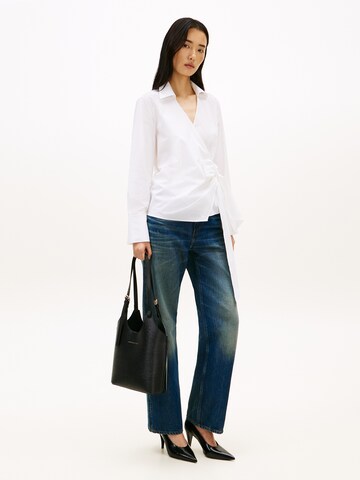 Borsa a spalla di TOMMY HILFIGER in nero