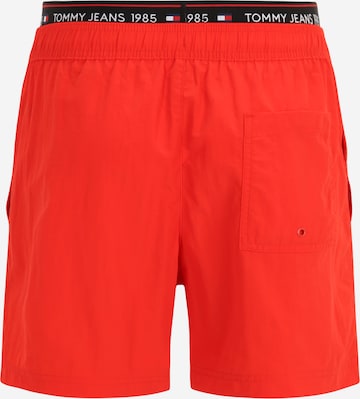 Tommy Jeans Badeshorts in Rot