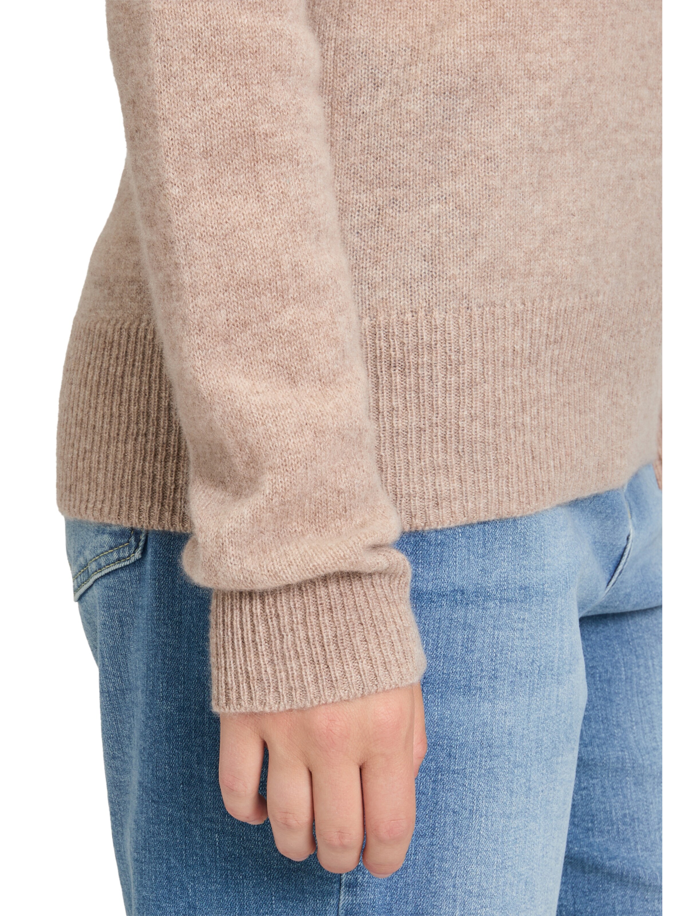 Cartoon Sweater in Beige