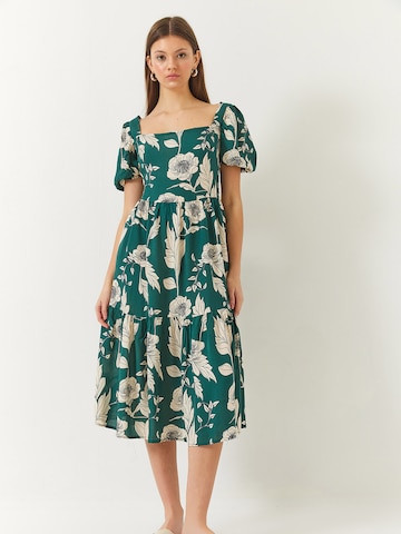 Bianco Lucci Dress in Green: front