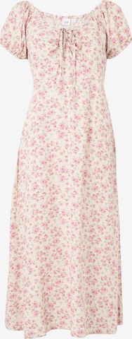 Rochie de la GAP pe roz: față