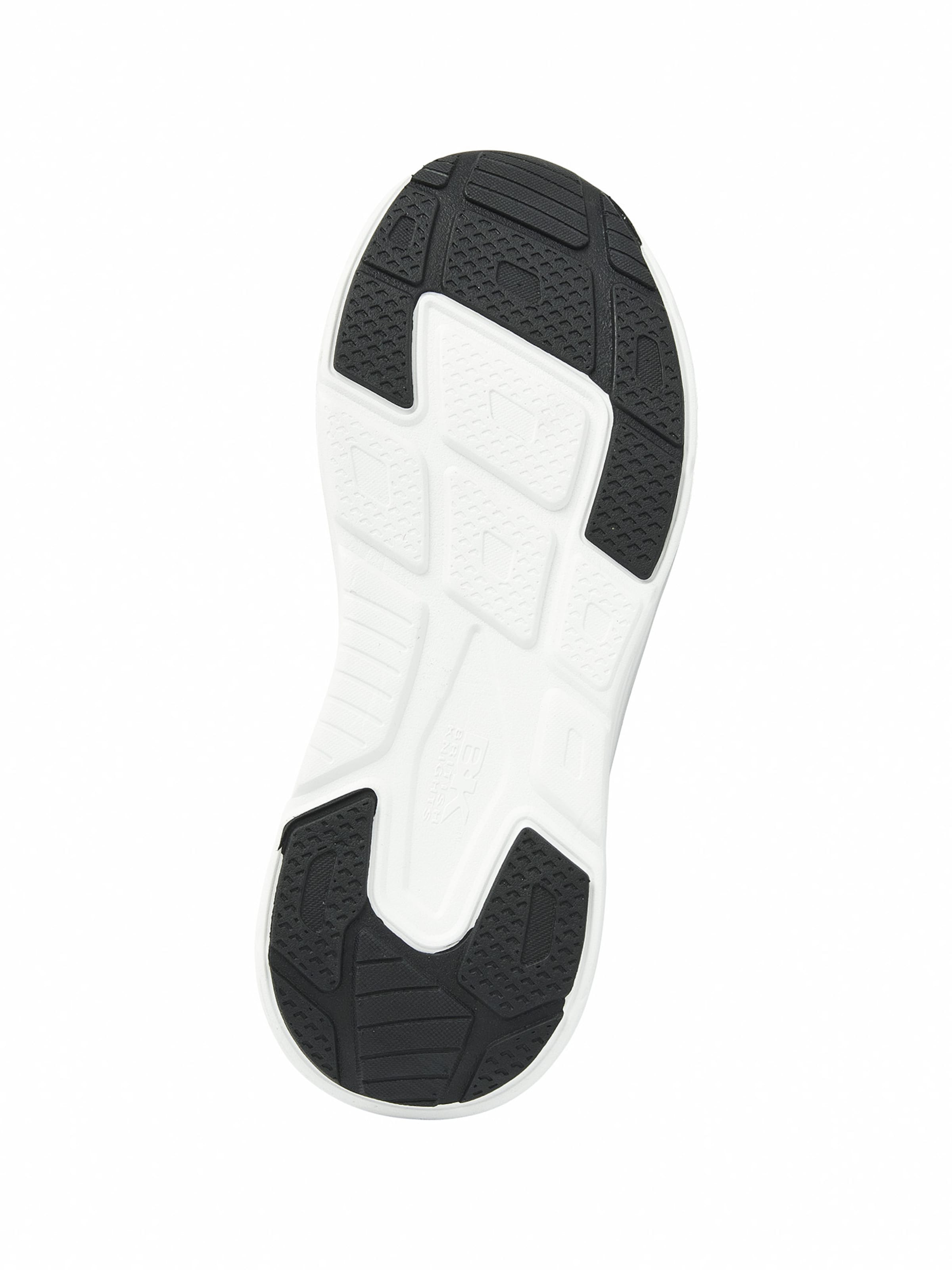 BRITISH KNIGHTS Sneakers laag 'SURGE' in Zwart