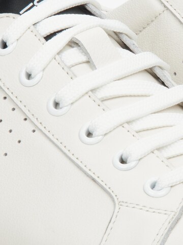 Baskets basses '030-1' Estro en noir