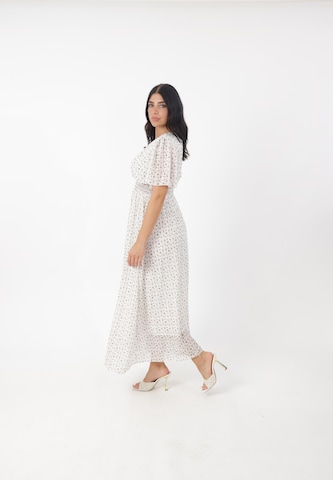 Robe d’été Elara en blanc