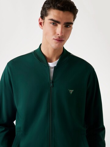 GUESS Sweatjacke in Grün