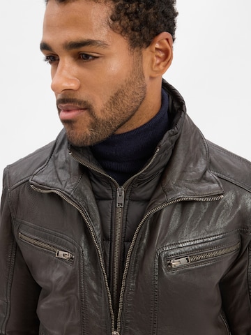 Finshley & Harding Between-season jacket in Brown