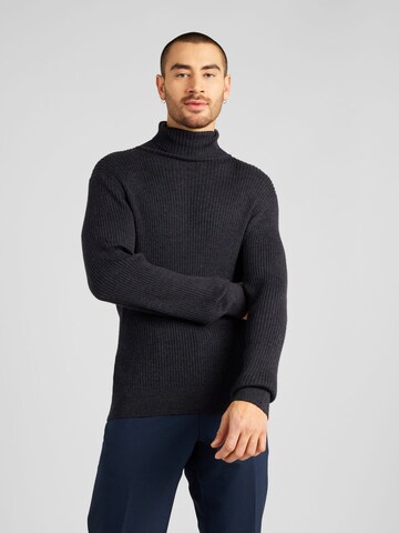 Banana Republic Sweater in Grey: front