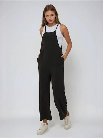 Hiccup Jumpsuit in Schwarz
