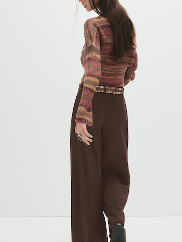 Wide Leg Pantalon à pince Pull&Bear en marron