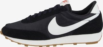 Nike Sportswear Platform trainers 'Daybreak' in Black